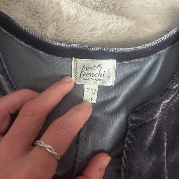 Frenchi Shimmering Black Velvet Blazer - Picture 2 of 5